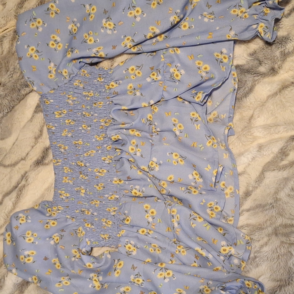 A puffy square neck shirt